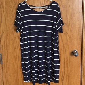 Maurices short sleeve lattice back shirt dress